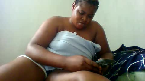 Snapshot of silver_baby06 chatting on May 31, 9:16 am silver baby06 online show from May 31, 9:16 am
