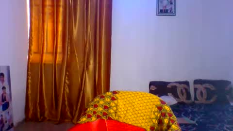 Snapshot of silver_baby06 chatting on June 2, 9:22 am silver baby06 online show from June 2, 9:22 am