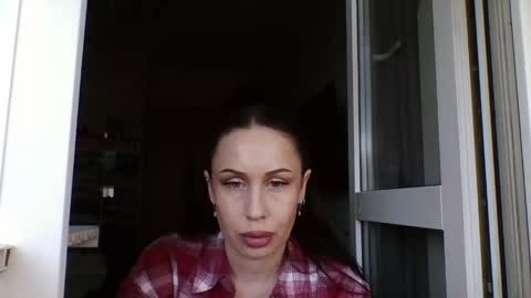 Snapshot of silver_still chatting on April 8, 8:47 am silver_still online show from April 8, 8:47 am