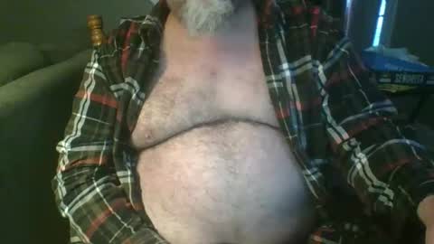 Snapshot of silverdadbod chatting on February 22, 12:58 pm silverdadbod online show from February 22, 12:58 pm