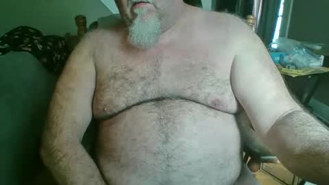 Snapshot of silverdadbod chatting on February 28, 5:47 pm silverdadbod online show from February 28, 5:47 pm
