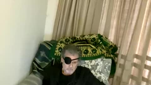 Snapshot of silverflirtyfox chatting on April 13, 7:03 am SilverFox online show from April 13, 7:03 am