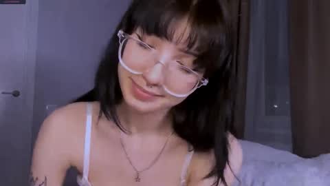 Snapshot of silverflower_ chatting on March 29, 7:58 pm Riya online show from March 29, 7:58 pm