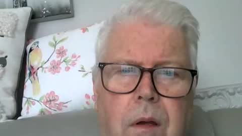 Snapshot of silverfoxpauly chatting on September 24, 10:51 am silverfoxpauly online show from September 24, 10:51 am