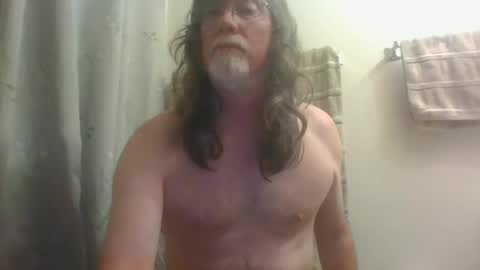 Snapshot of silverfunfox chatting on December 3, 5:31 am silverfunfox online show from December 3, 5:31 am