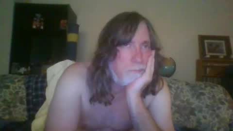 Snapshot of silverfunfox chatting on January 3, 11:35 am silverfunfox online show from January 3, 11:35 am
