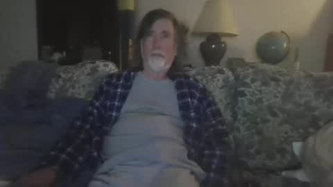 Snapshot of silverfunfox chatting on February 14, 6:32 am silverfunfox online show from February 14, 6:32 am