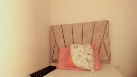 Snapshot of silverhase1 chatting on December 22, 10:36 pm silverhase1 online show from December 22, 10:36 pm