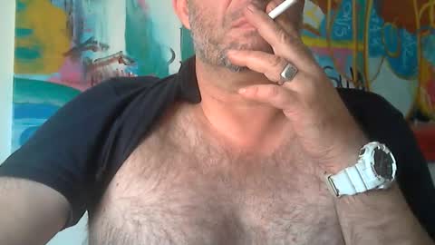 Snapshot of silversurfer1010 chatting on December 22, 9:22 am Silver online show from December 22, 9:22 am