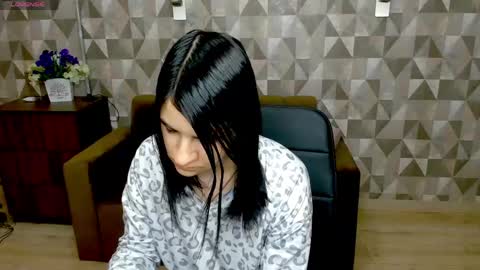 silviarosse online show from May 9, 11:04 am