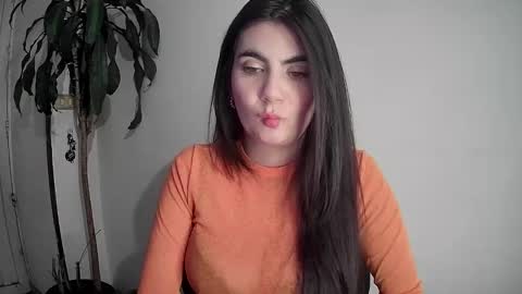 Silvie online show from December 7, 1:14 am