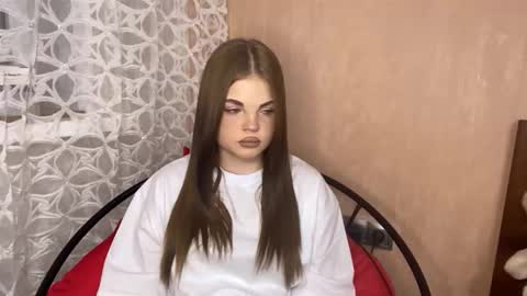 Snapshot of simamesaros chatting on March 2, 3:30 pm Stefa online show from March 2, 3:30 pm