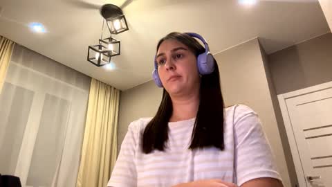 Snapshot of simapickford chatting on October 13, 12:38 pm Rose online show from October 13, 12:38 pm