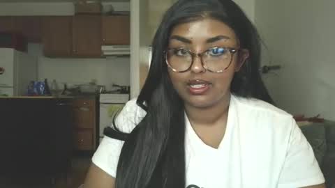 Simin Fox online show from March 13, 4:52 am