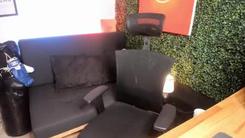 Snapshot of simon_cortes chatting on June 26, 1:37 pm Simon Cortes online show from June 26, 1:37 pm