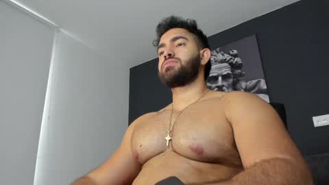 simon_leon01 online show from January 10, 10:04 pm