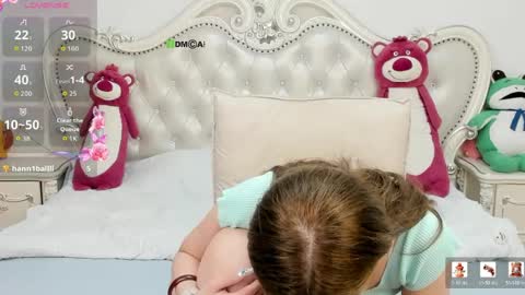 simonastephanie online show from May 12, 4:37 pm