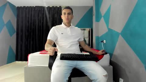 SIMON KELER online show from December 30, 2:20 am