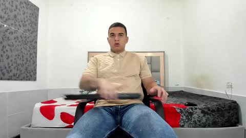 SIMON KELER online show from March 3, 9:37 am