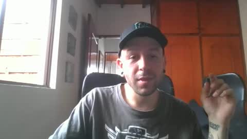 simonm777 online show from October 17, 1:25 pm