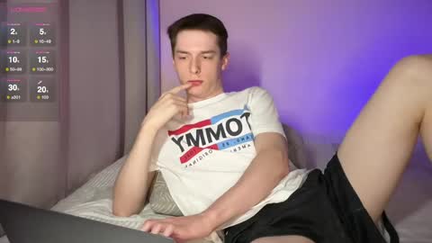 Simon online show from May 21, 8:27 pm