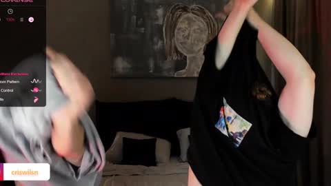 Snapshot of simonwnl chatting on December 18, 7:41 pm Simon online show from December 18, 7:41 pm