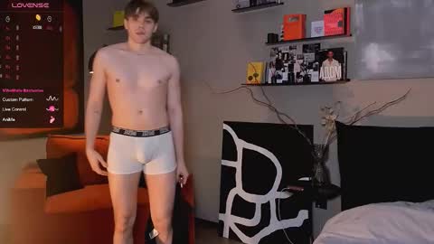 Simon online show from January 6, 9:39 pm