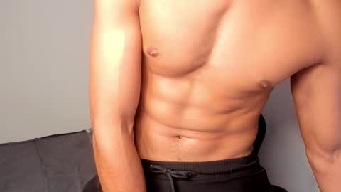 Snapshot of simple_guyy chatting on February 24, 4:32 am Andrey online show from February 24, 4:32 am