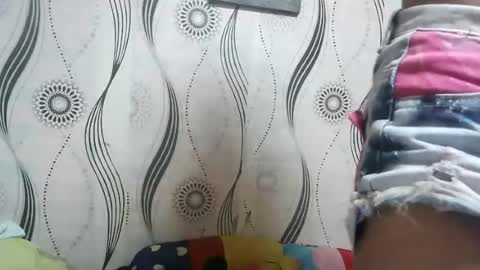 Snapshot of simplyvine chatting on August 6, 1:51 am simply vine online show from August 6, 1:51 am
