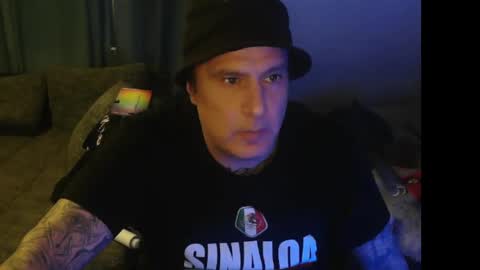 Snapshot of sinalco1975 chatting on September 17, 2:24 am sinalco1975 online show from September 17, 2:24 am