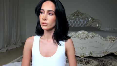 C online show from November 2, 8:55 pm