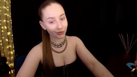 Snapshot of sindiwatsoon chatting on March 17, 3:15 pm Sindi online show from March 17, 3:15 pm