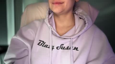 Sindra online show from September 12, 3:34 pm