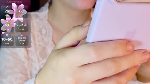 Snapshot of sinful_kittyy chatting on June 17, 7:04 pm Kate online show from June 17, 7:04 pm