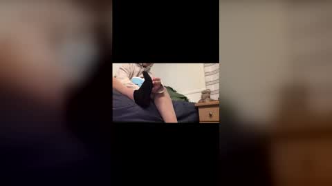 Snapshot of sinfulamazon chatting on December 1, 6:29 am sinfulamazon online show from December 1, 6:29 am