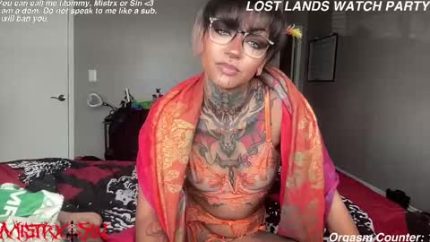 Snapshot of sinfulincubus chatting on September 20, 9:49 pm Mistrx Sin online show from September 20, 9:49 pm