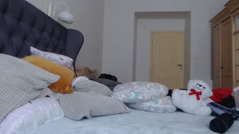 Snapshot of single_fox_4u chatting on September 11, 6:24 am Lina online show from September 11, 6:24 am