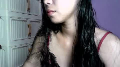 single_momxx online show from August 3, 2:44 pm