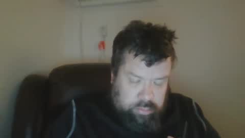 Snapshot of singledude_69 chatting on December 16, 12:27 pm SingleDude 69 online show from December 16, 12:27 pm