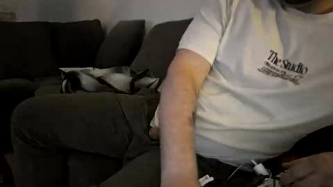 sinned09 online show from April 17, 10:57 pm