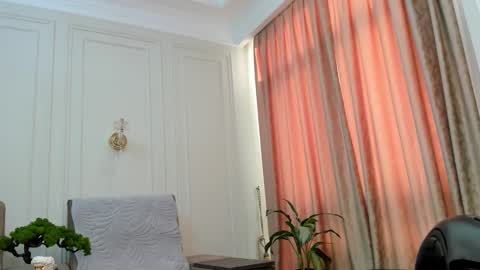 Snapshot of sinsemillaa chatting on January 14, 3:53 am Ellie online show from January 14, 3:53 am