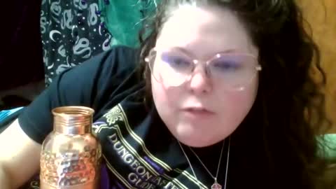 Siofra online show from May 24, 11:54 pm