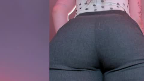 Snapshot of siouxsie_cenobite chatting on May 31, 11:17 am Siouxsie online show from May 31, 11:17 am