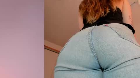 Snapshot of siouxsie_cenobite chatting on June 28, 11:38 am Siouxsie online show from June 28, 11:38 am