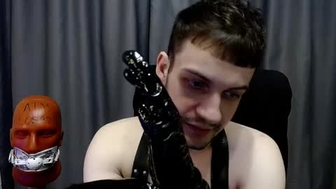 Sir Damien online show from May 28, 8:50 pm