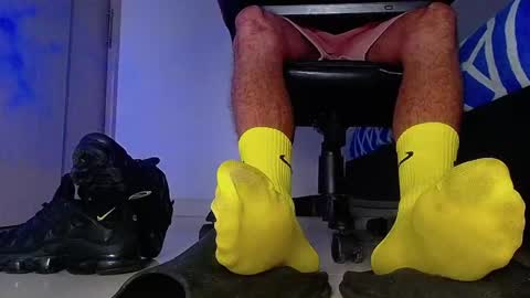 only foot                         worshipers here online show from February 25, 3:05 am