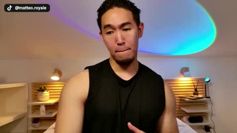 SIR TEO online show from May 11, 2:23 pm