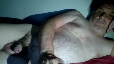 Snapshot of sircamalot45 chatting on June 22, 11:13 pm sircamalot45 online show from June 22, 11:13 pm