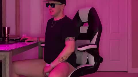 Sir Daddy McQween online show from January 19, 2:48 am