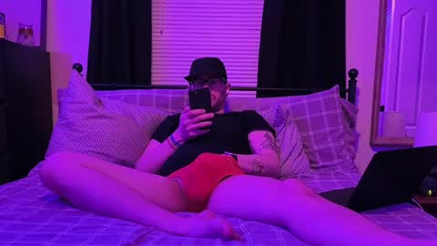 Snapshot of sirdaddymcqween chatting on May 16, 4:20 am Sir Daddy McQween online show from May 16, 4:20 am